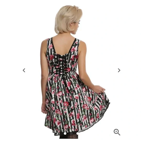 Hot Topic Wednesday Addams Meets Floral - Picture 2 of 9